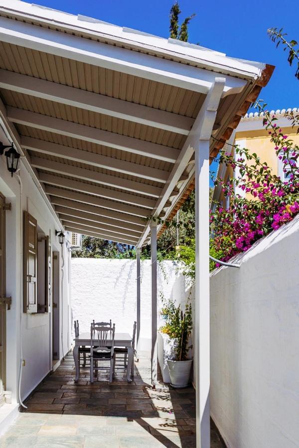 Villa Aria House Spétses Exterior foto